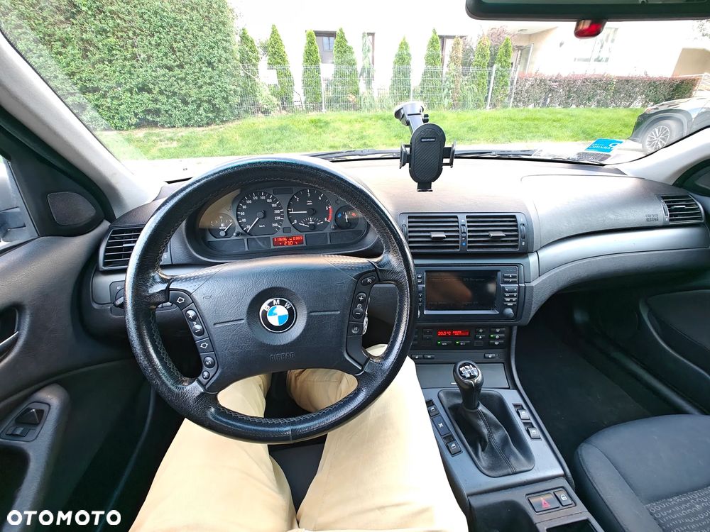 BMW Seria 3 320d Edition Exclusive - 17