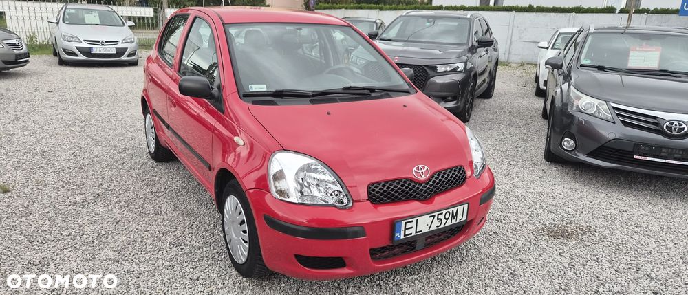 Toyota Yaris - 1