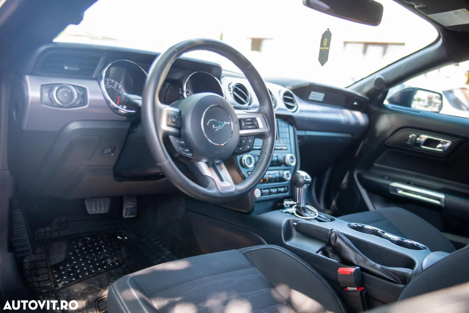 Ford Mustang 2.3 EcoBoost Aut. - 2