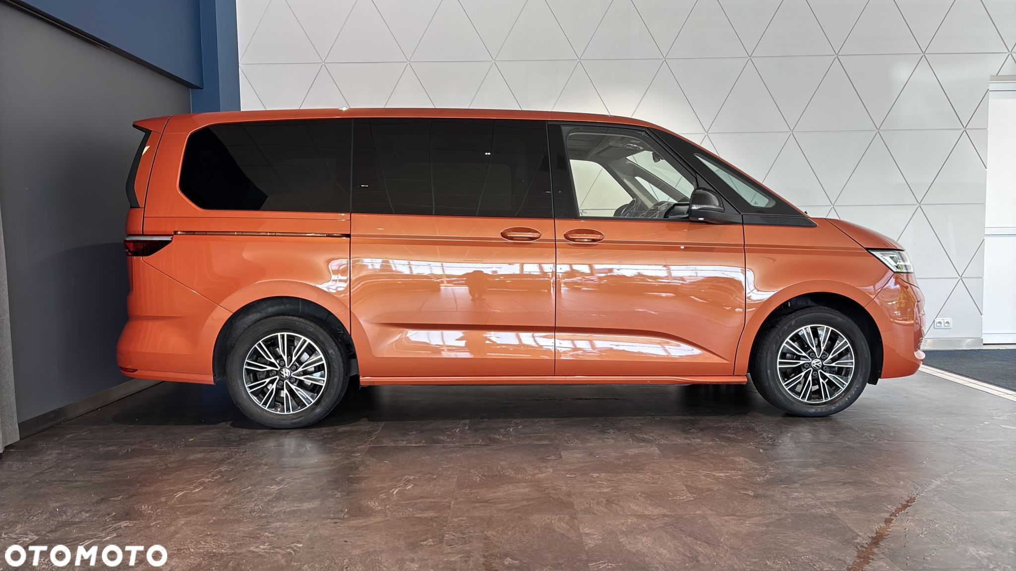 Volkswagen Multivan 2.0 TDI L2 Life DSG - 6
