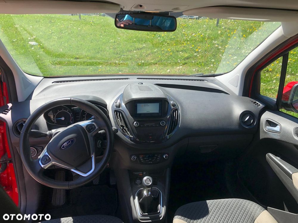Ford Tourneo Courier 1.0 EcoBoost S&S Titanium - 15