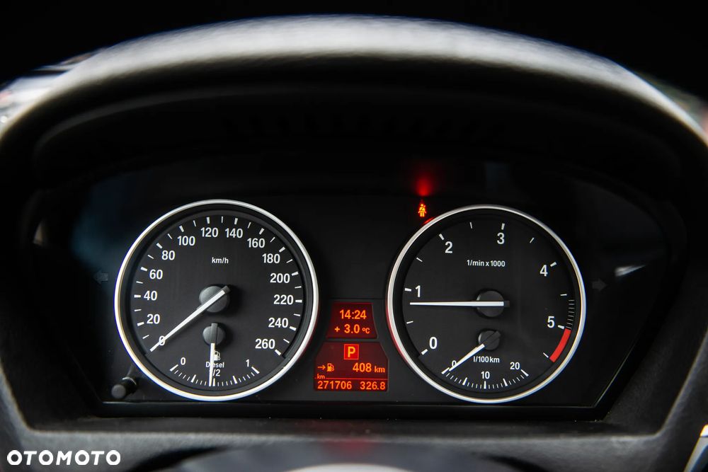 BMW X5 xDrive30d - 33