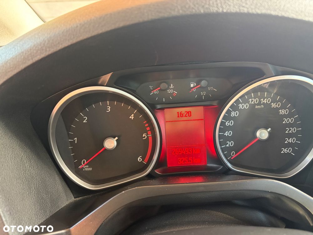 Ford S-Max - 8