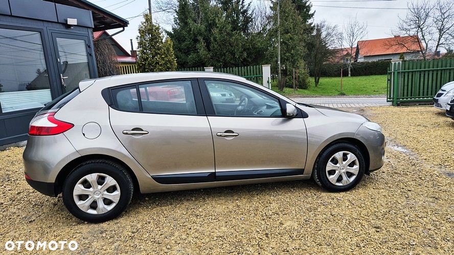 Renault Megane 1.6 16V 100 Expression - 12