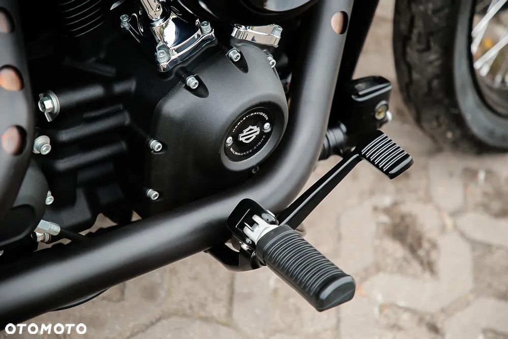 Harley-Davidson Softail Street Bob - 7