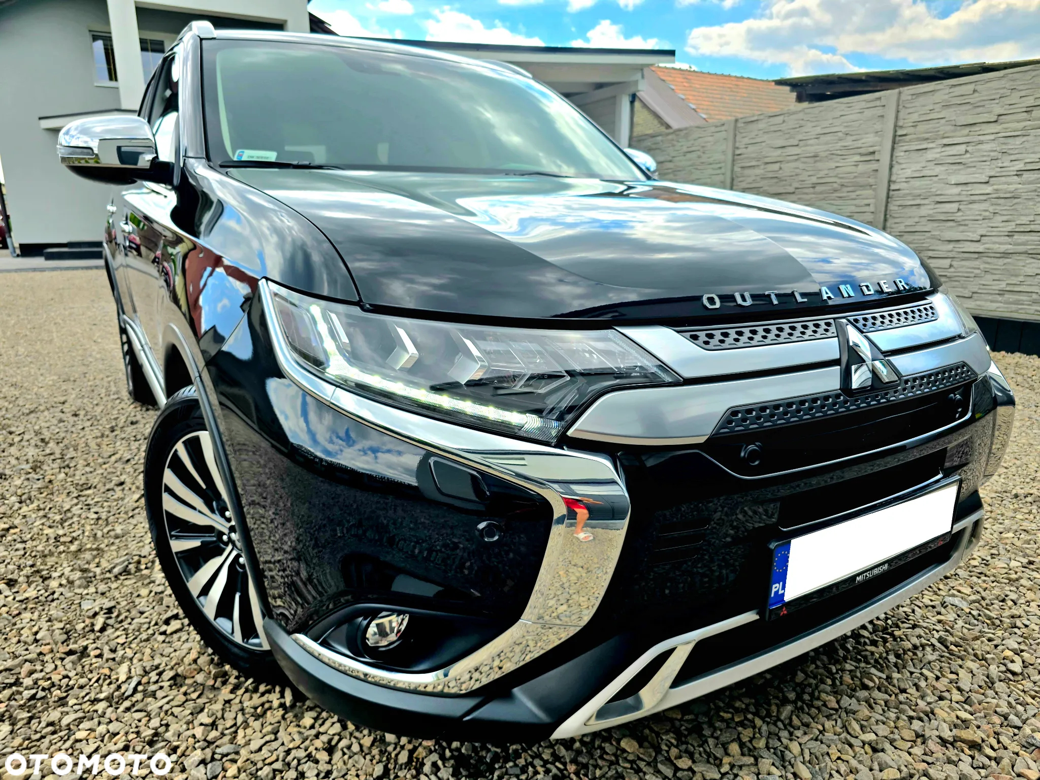 Mitsubishi Outlander 2.0 Instyle + 4WD CVT - 11