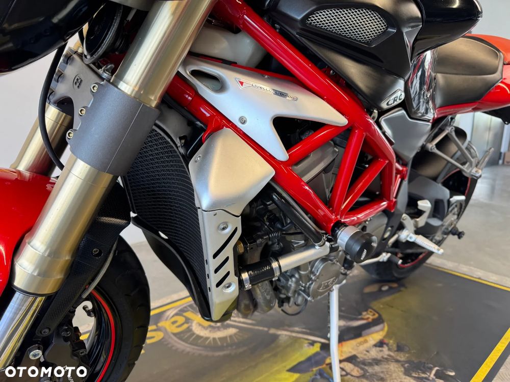 MV AGUSTA Brutale - 19