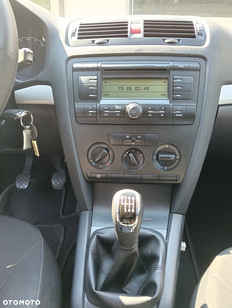Skoda Octavia 1.8 TSI Ambiente - 12
