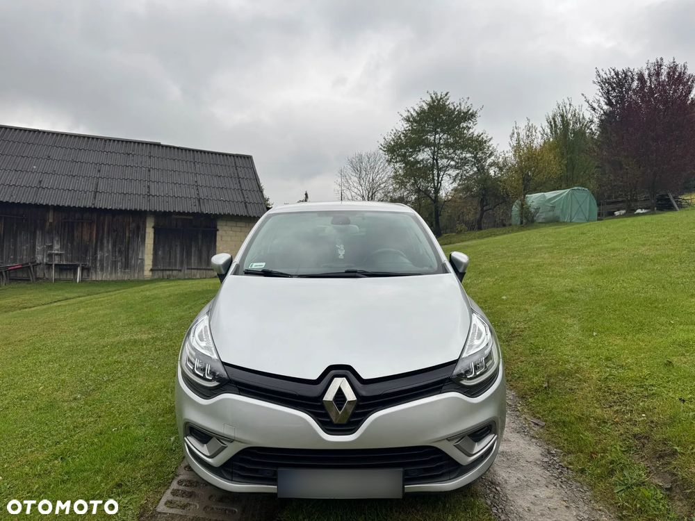 Renault Clio - 9