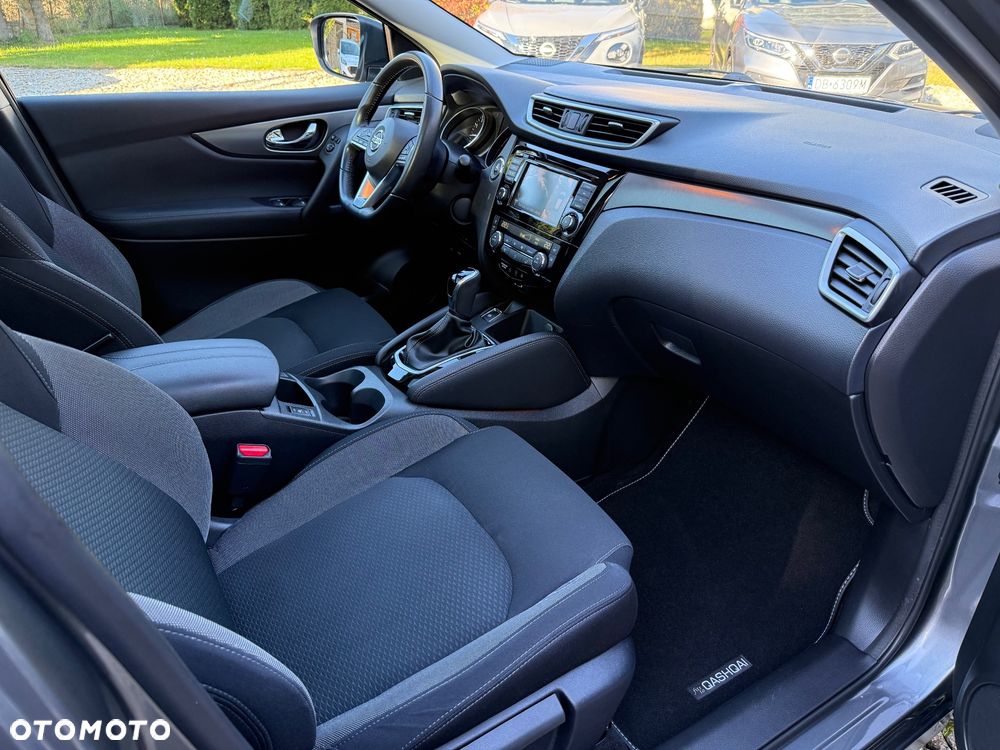 Nissan Qashqai 1.3 DIG-T N-Connecta DCT - 10