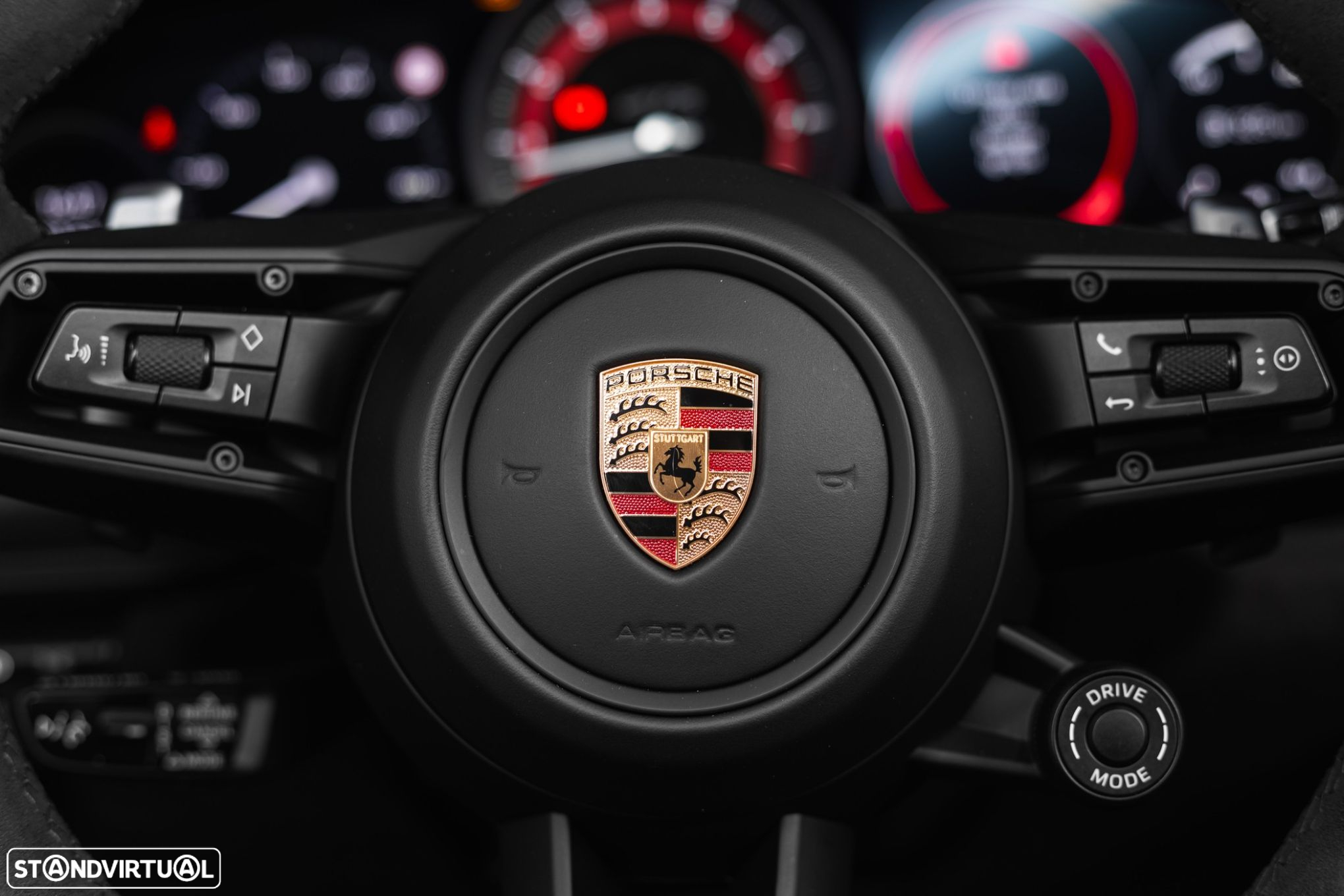 Porsche 911 (992) Carrera 4 GTS PDK - 29