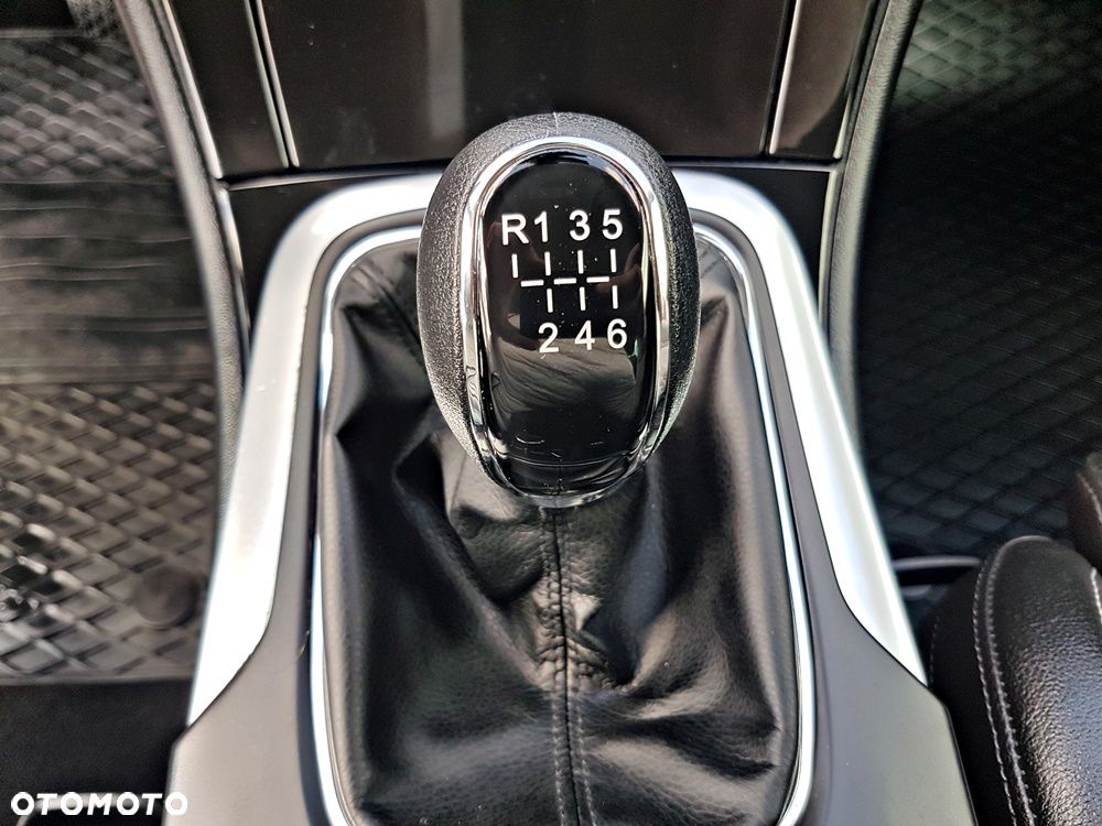 Opel Insignia 2.0 CDTI ecoFLEX Business Cosmo - 17