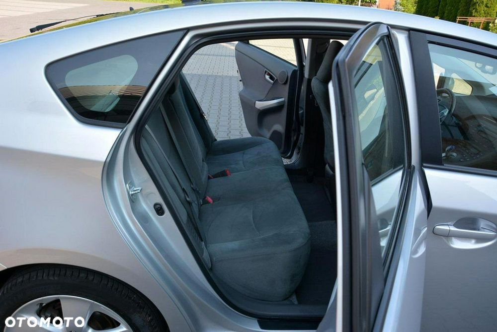 Toyota Prius - 15