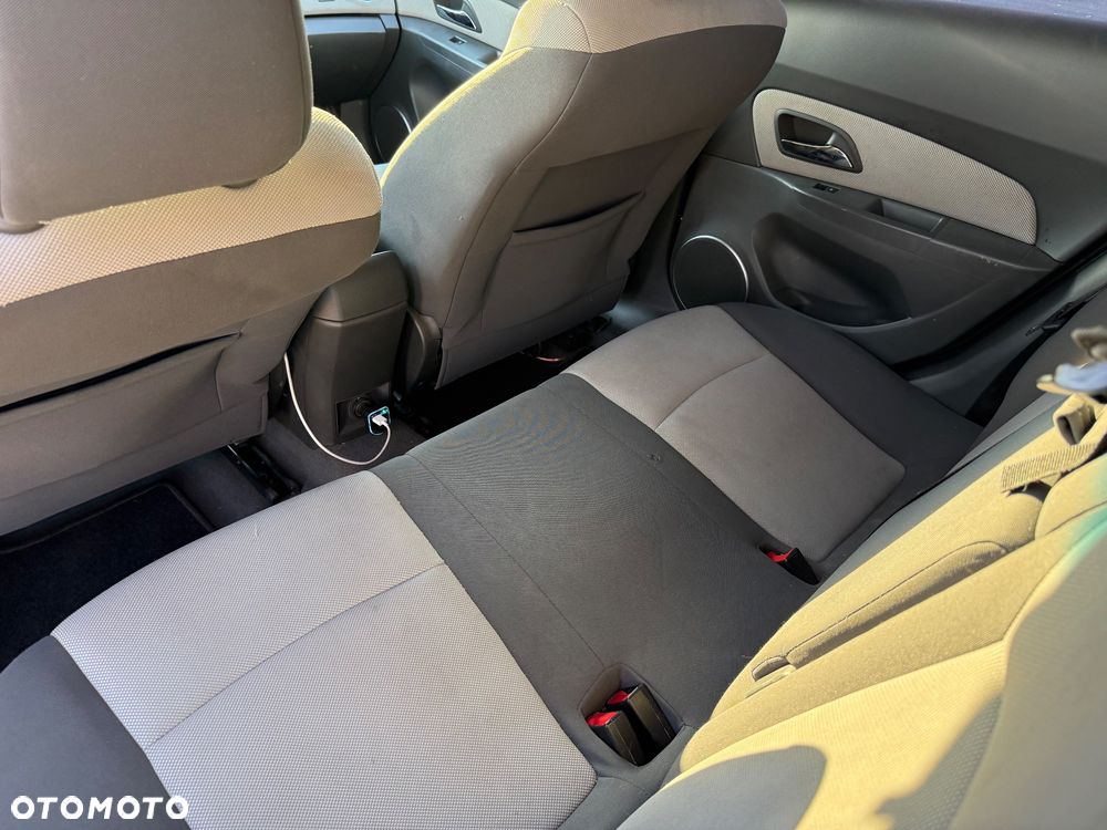 Chevrolet Cruze 1.6 - 20