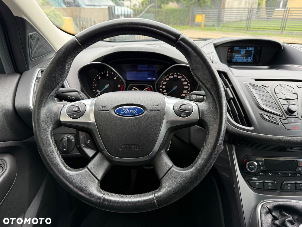 Ford Kuga 2.0 TDCi 2x4 Titanium - 15