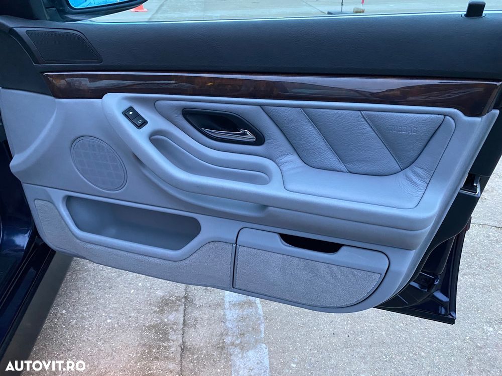 BMW Seria 7 740iA - 30