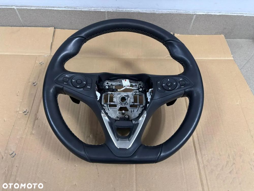 OPEL CORSA F KIEROWNICA MULTIFUNKCYJNA SKÓRZANA 39196699 EUROPA - 2