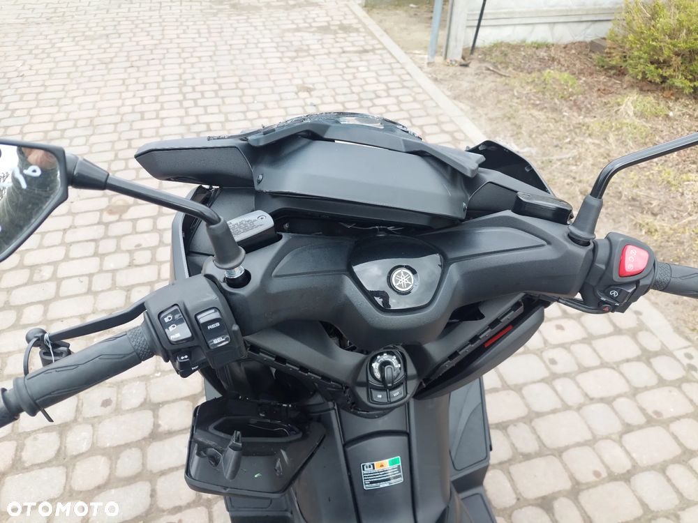 Yamaha X-max - 9