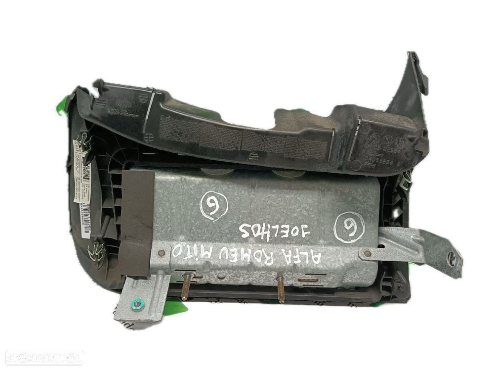 Airbag Joelho Alfa Romeo Mito (955_) - 2