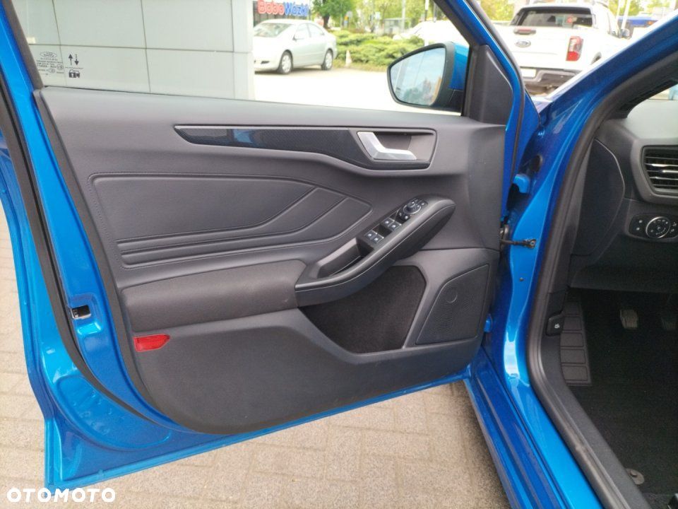 Ford Focus - 8