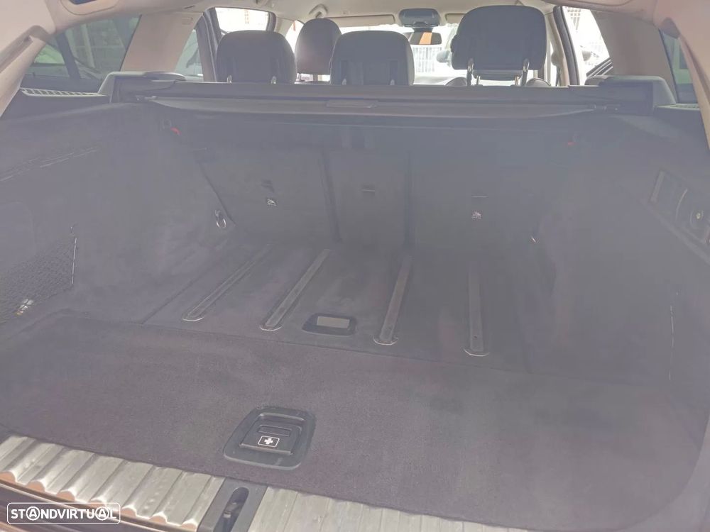 BMW 320 d Line Luxury Auto - 11