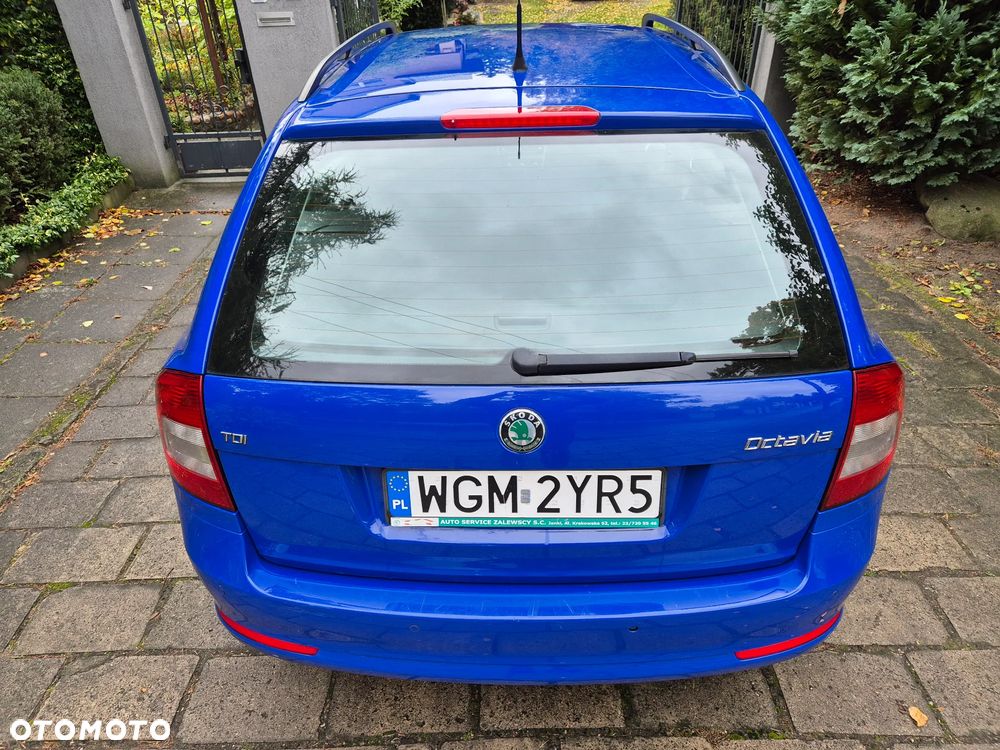 Skoda Octavia 1.6 TDI Ambiente - 6