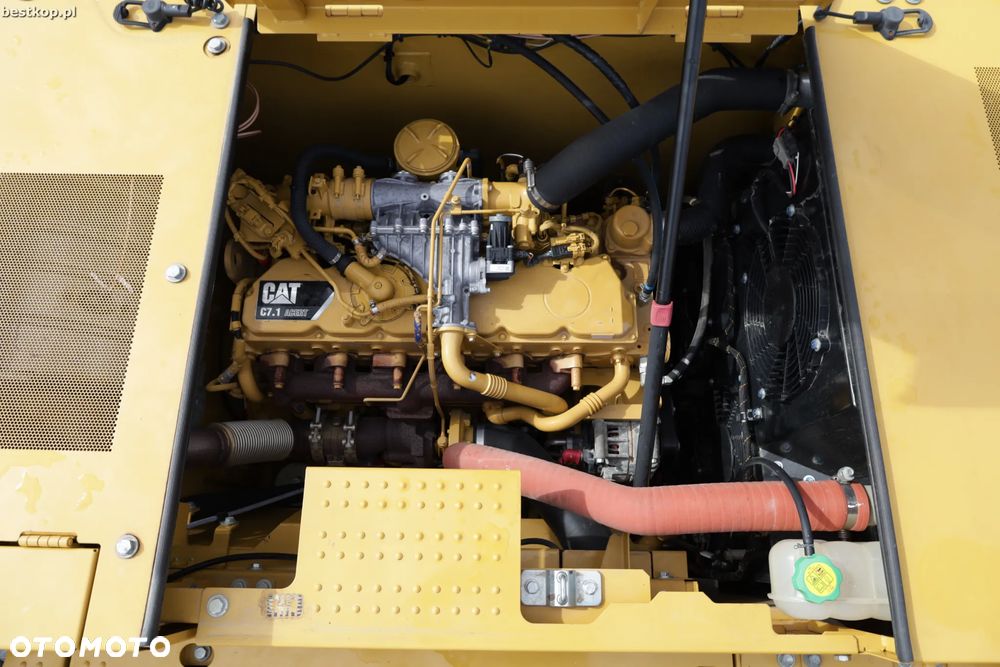 Caterpillar 323 - 31