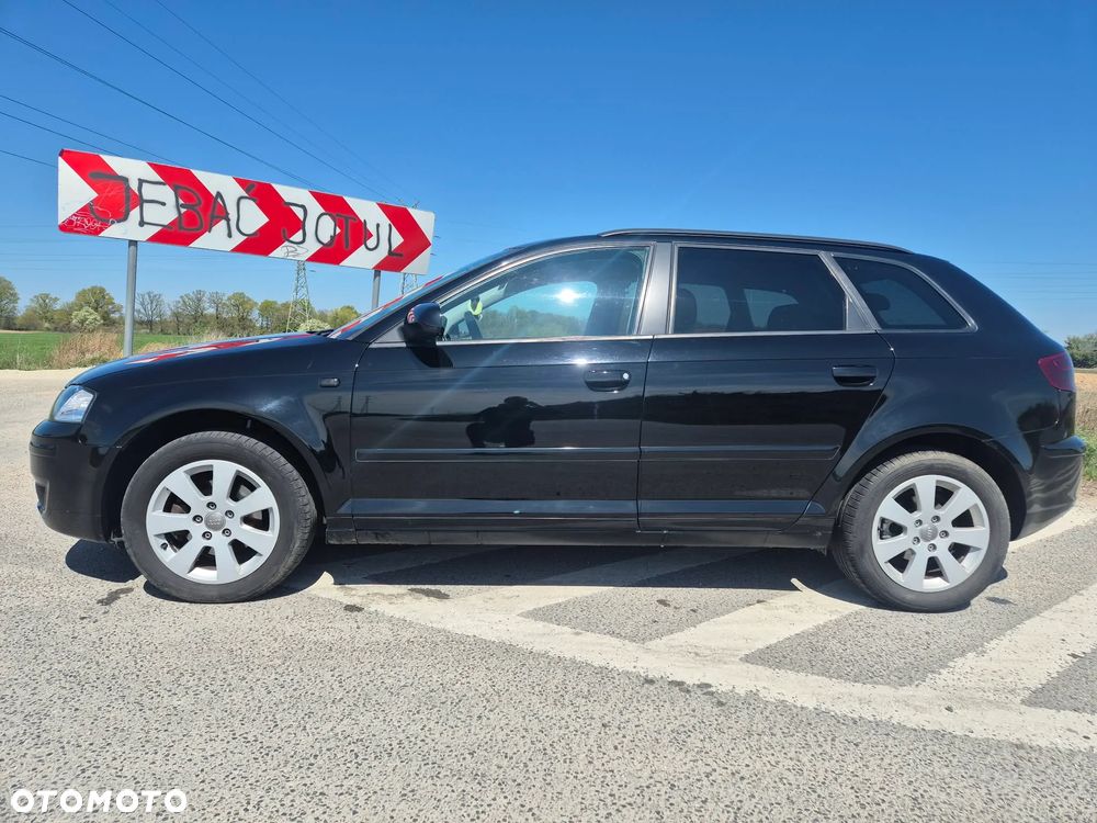 Audi A3 Sportback 1.9 TDI DPF Ambiente - 4