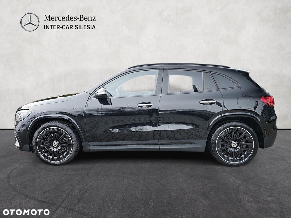 Mercedes-Benz GLA - 8