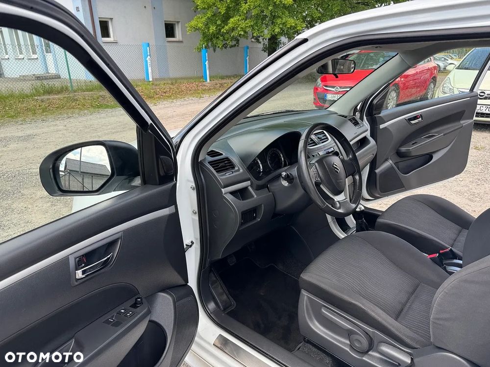 Suzuki Swift 1.2 X-ITE - 19