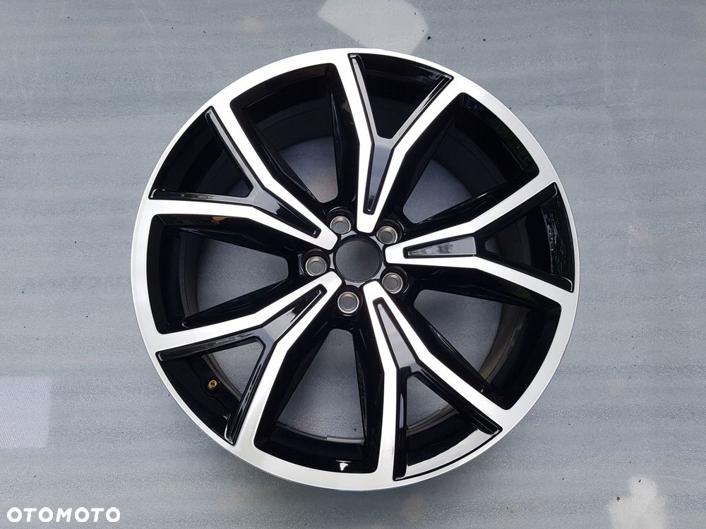 vw t-cross felga aluminiowa 7j 18 cali et39 2gm601025f fzz - 1
