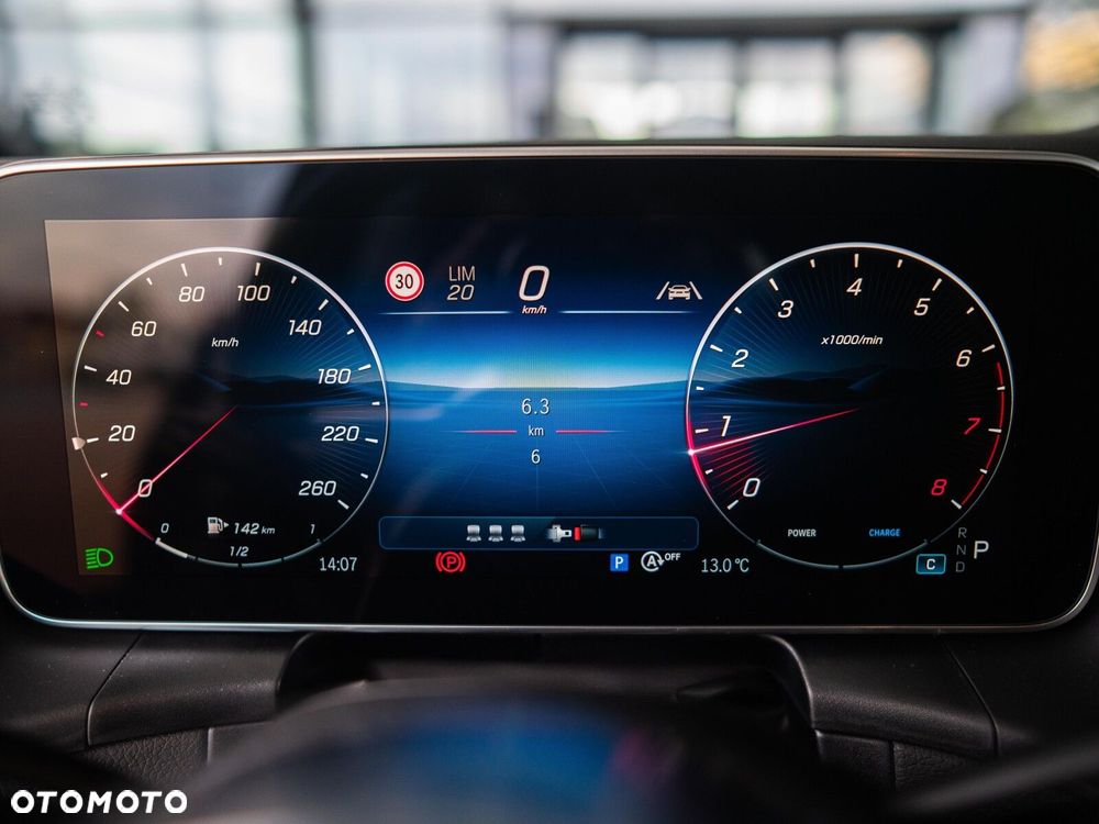 Mercedes-Benz GLC - 23