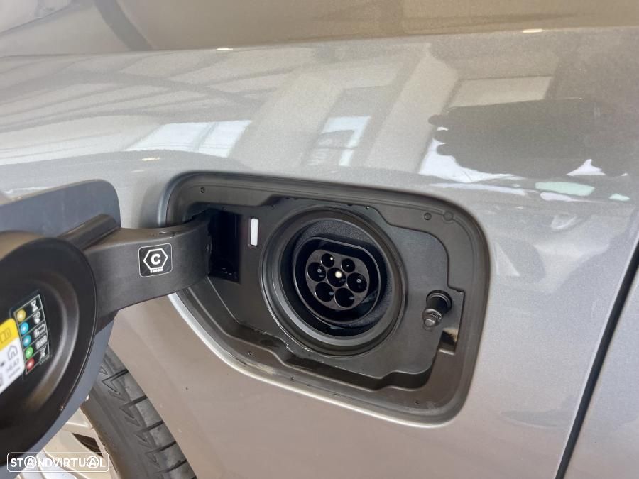 BMW 330 e Auto - 12