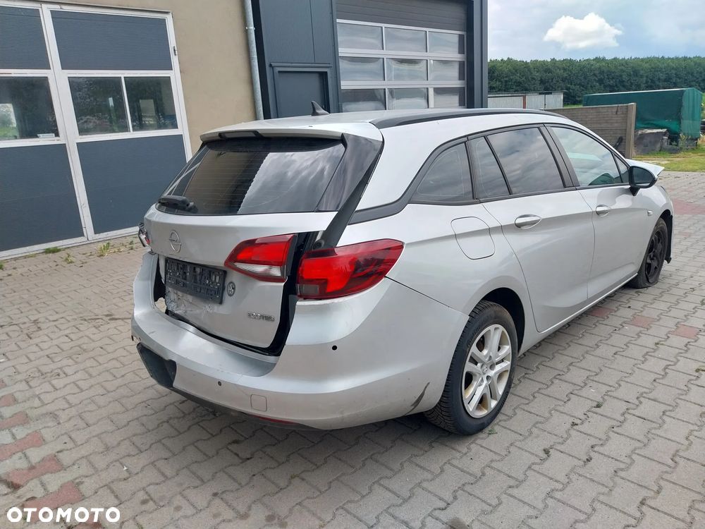 Opel Astra - 1