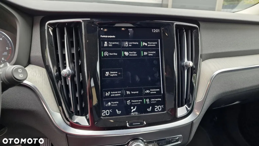 Volvo V60 Cross Country D4 AWD Geartronic - 35