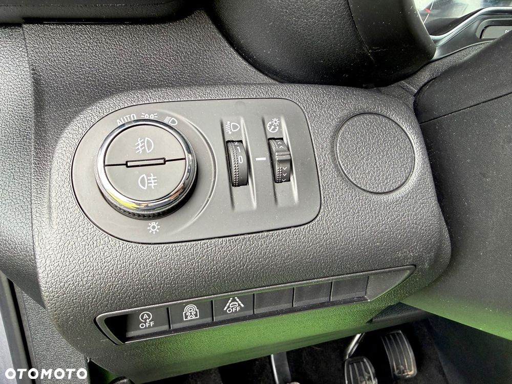 Opel Combo XL 1.2 Turbo Start/Stop Edition - 22