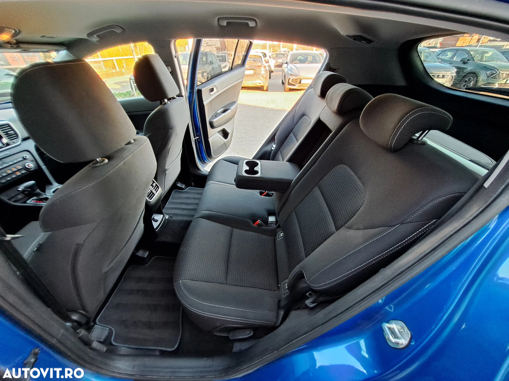 Kia Sportage 1.6 CRDI 2WD Eco-Dynamics+ (48V M-H) DCT Spirit - 19