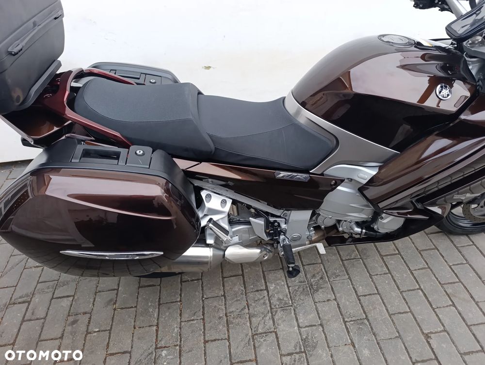 Yamaha FJR - 25