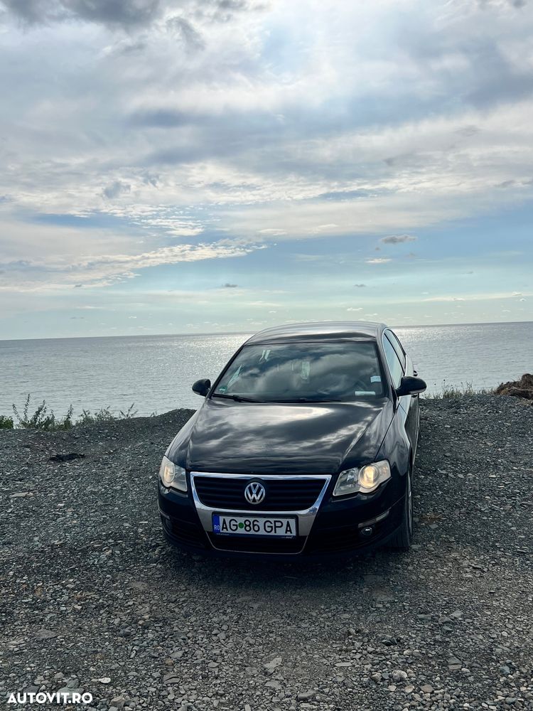 Volkswagen Passat 1.6 Comfortline - 2