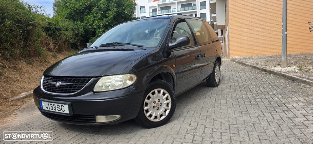 Chrysler Voyager 2.5 CRD LX - 1