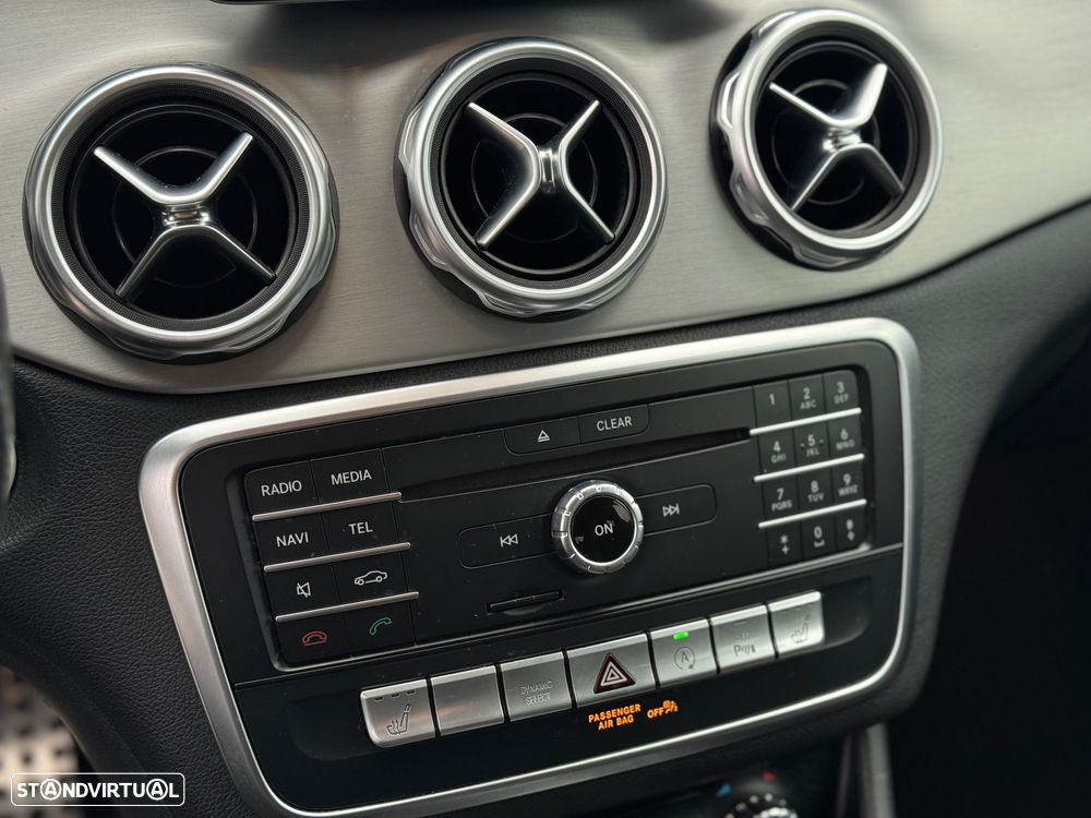 Mercedes-Benz GLA 180 d 7G-DCT AMG Line - 21