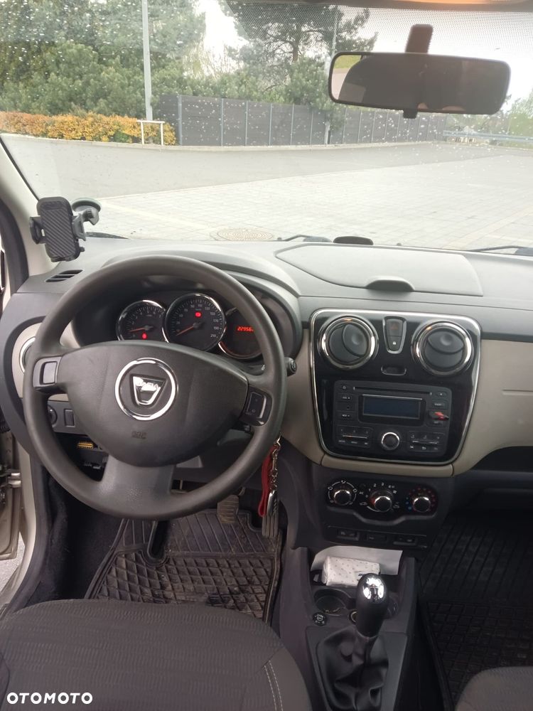 Dacia Lodgy 1.6 Ambiance - 4