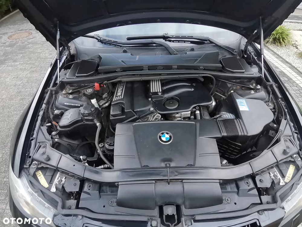 BMW Seria 3 320i - 19