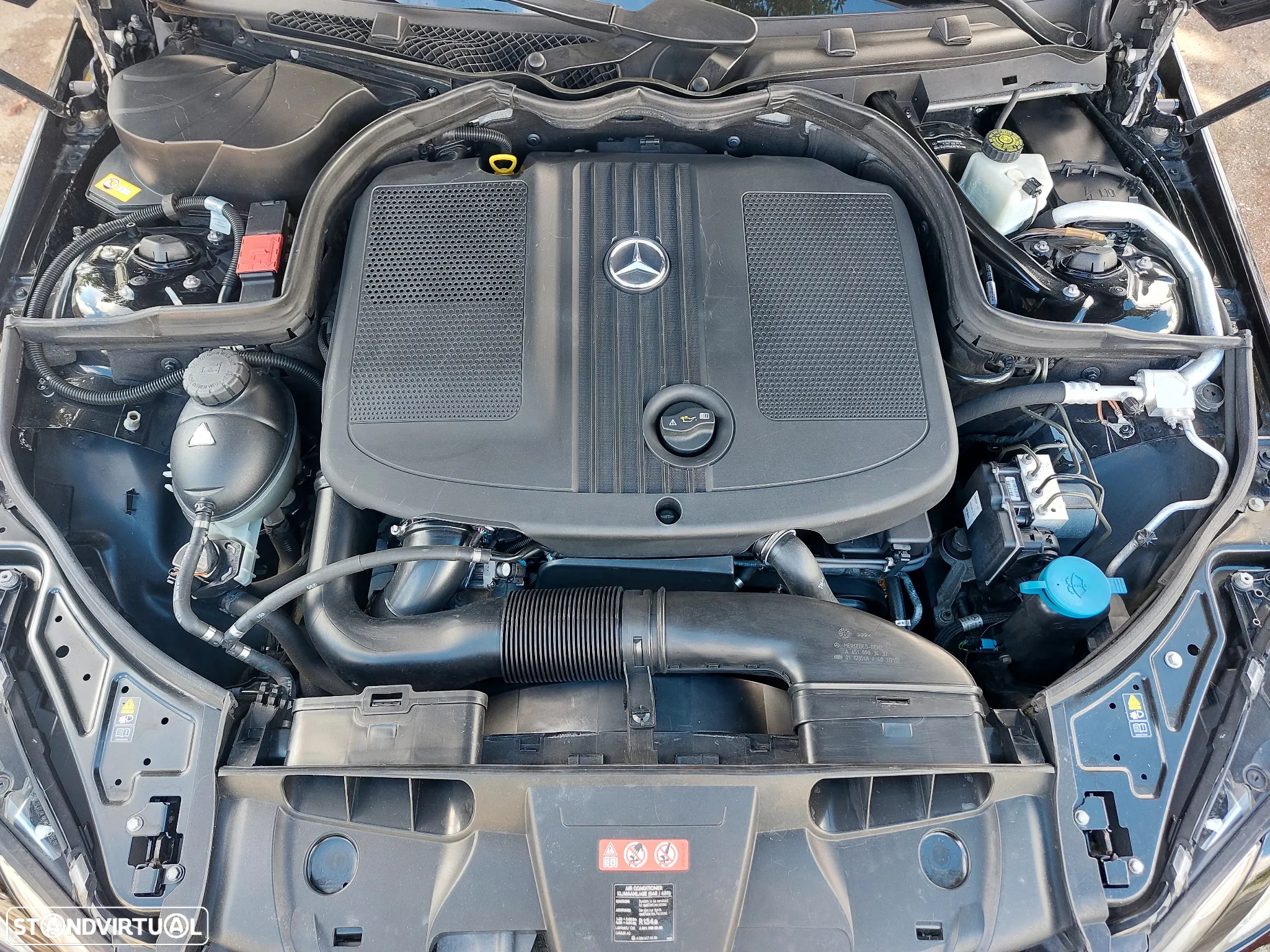 Mercedes-Benz E 250 CDi Avantgarde BlueEfficiency - 33