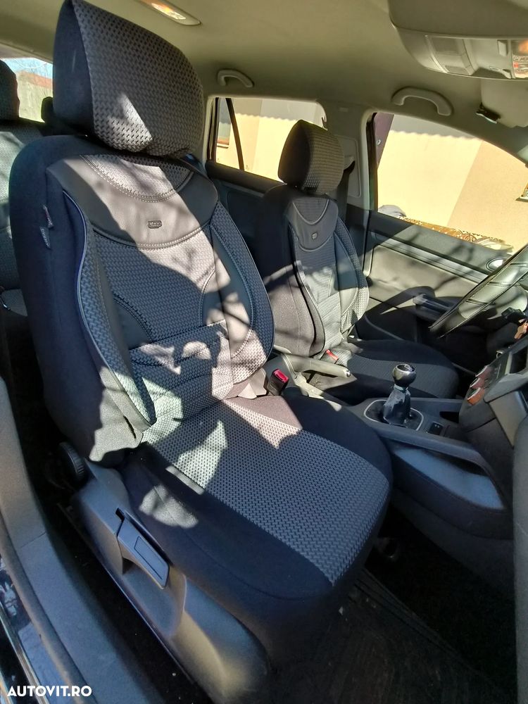 Volkswagen Golf 1.9 TDI Sportline - 4