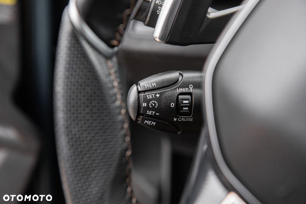 Peugeot 5008 BlueHDi 130 EAT8 GT - 23