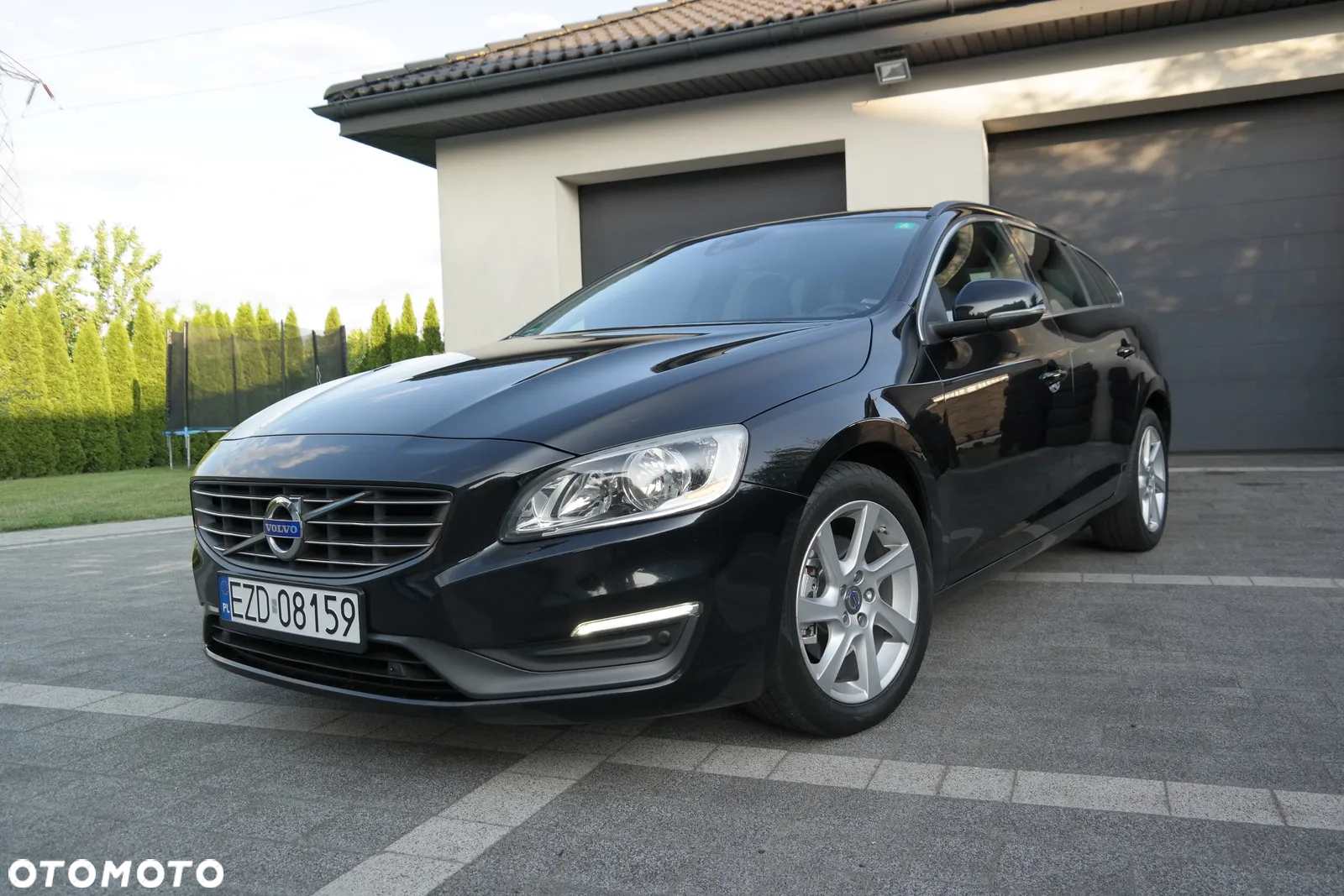 Volvo V60 D4 Drive-E R-Design Momentum - 4