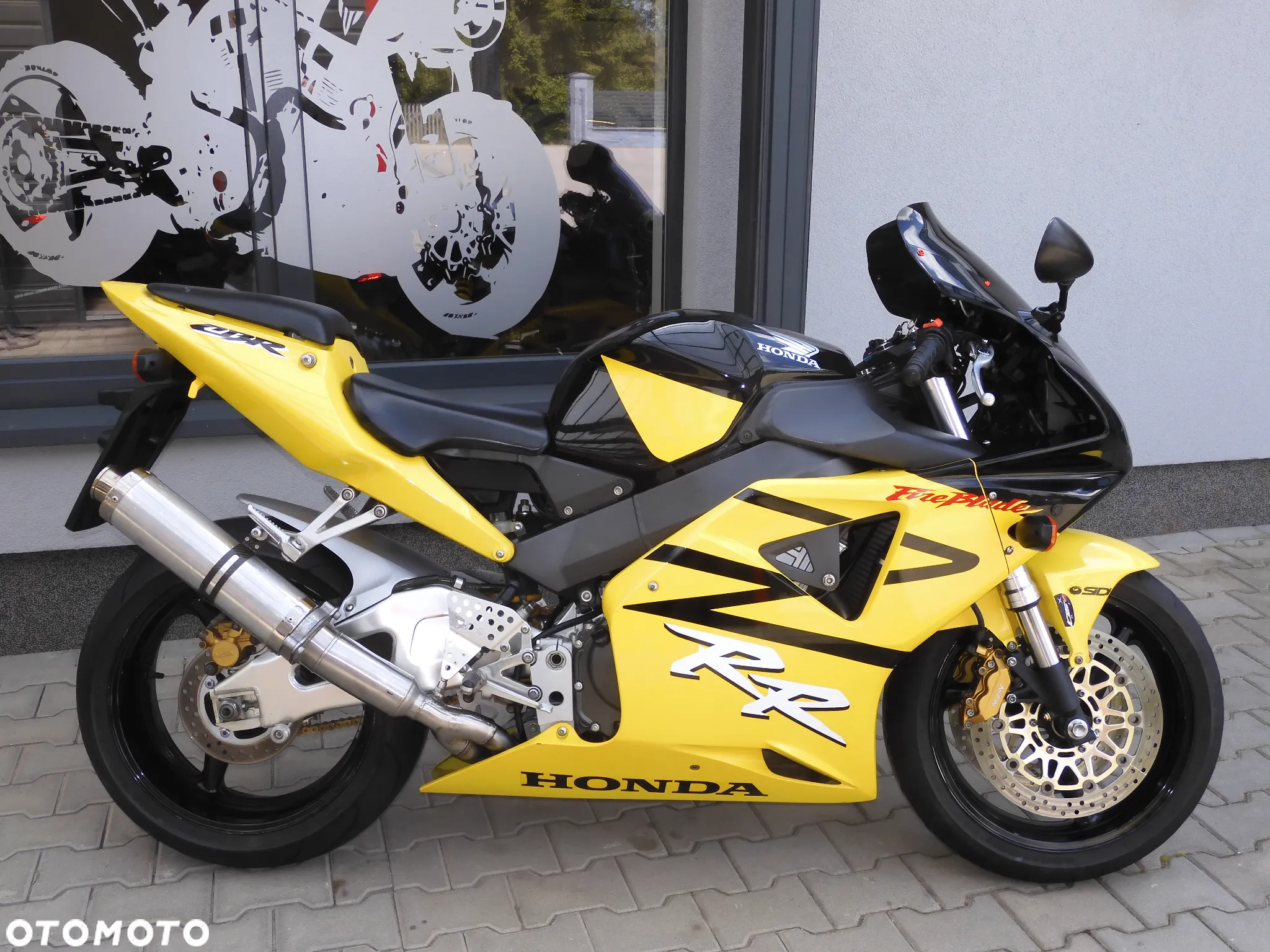 Honda CBR - 12
