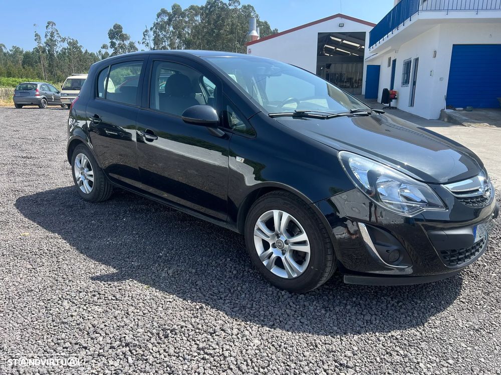 Opel Corsa 1.2 Cosmo - 4
