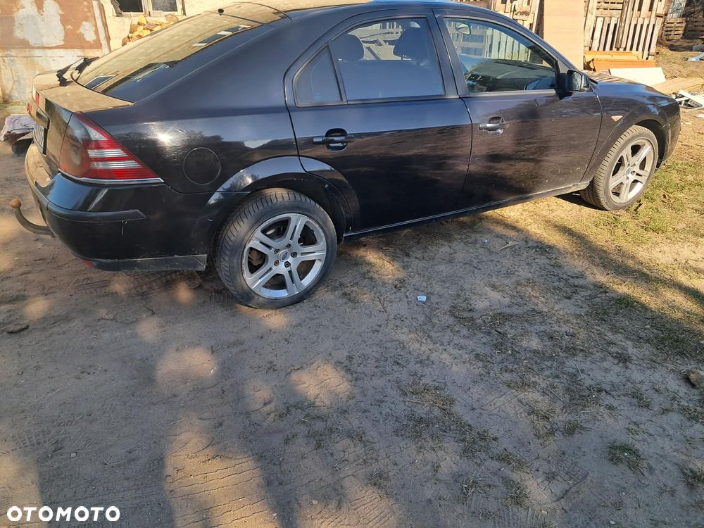 Ford Mondeo 2.0 TDCI Ambiente - 5